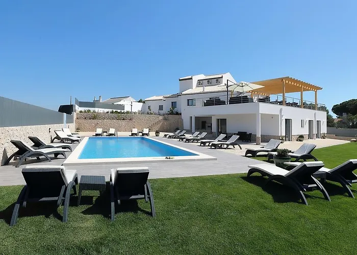 Sunfield Guest House - Only Adults